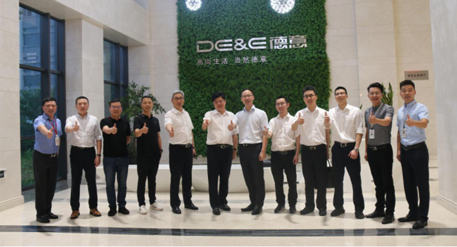 佳源赵建忠赵总一行莅临威廉希尔交流指导！